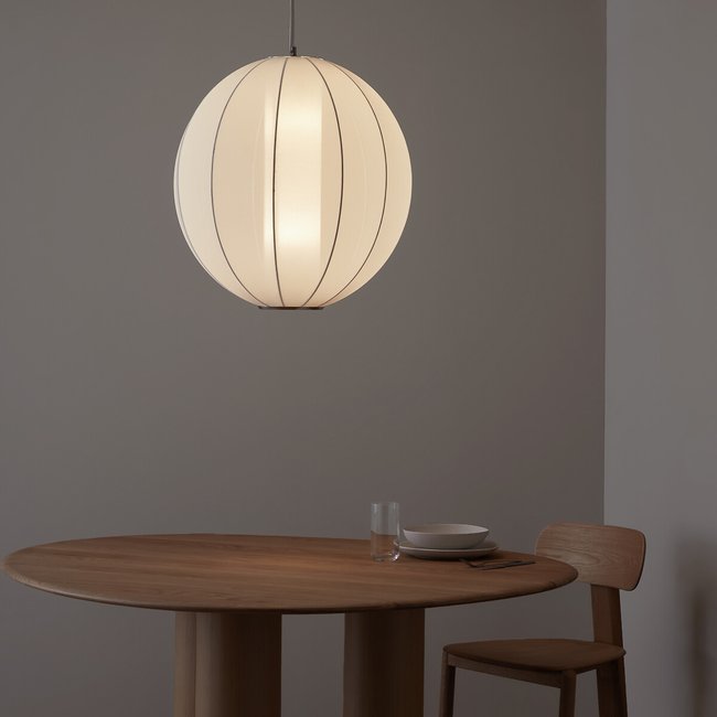 Suspension ronde, lampion en maille, Satchi Couleur blanc <span itemprop=