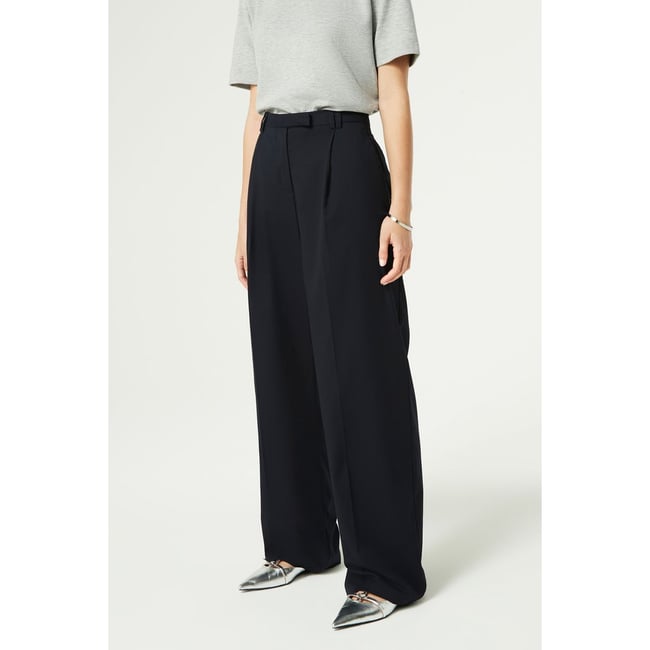 Pantalon large ajusté bleu marine <span itemprop=
