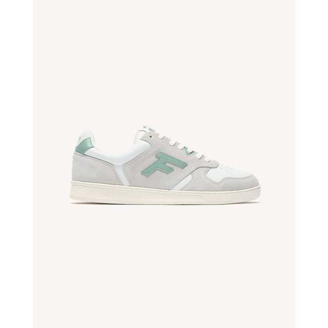 Baskets basses cuir suede PALMER PALMER blanc et vert clair <span itemprop=