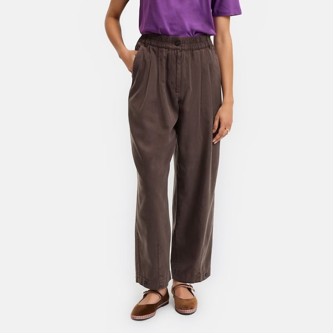 Pantalon large à pinces et taille élastiquée marron <span itemprop=