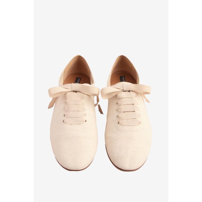 Chaussures jazz fines à lacets et bout rond naturel <span itemprop=