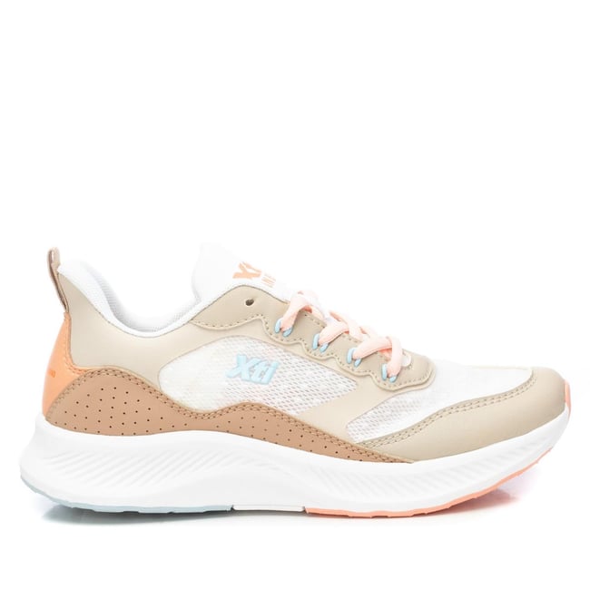 Chaussures de sport avec lacets réglables beige <span itemprop=