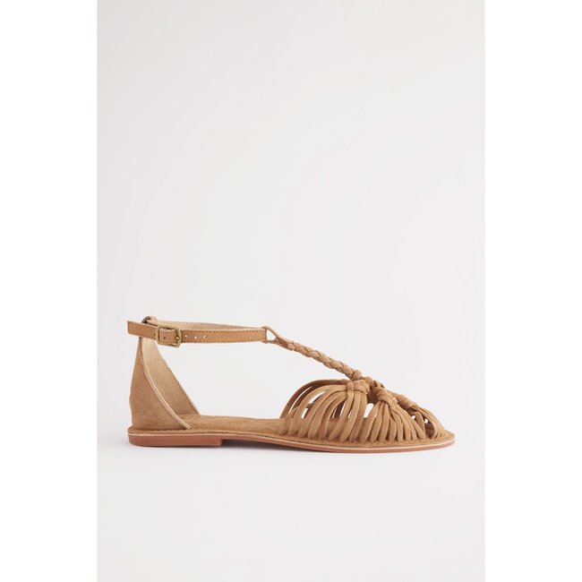 Sandales salomé huarache bout pointu marron chameau <span itemprop=