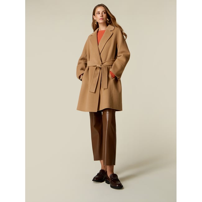Manteau avec ceinture beige <span itemprop=