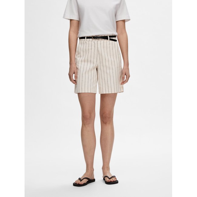 Short SELECTED FEMME sandshell <span itemprop=