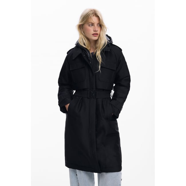 Manteau matelassé brillant noir <span itemprop=