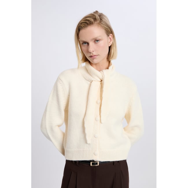Gilet à nouer A AYA GILET ecru <span itemprop=