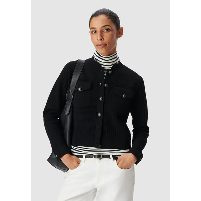 Cardigan tricot relief à poches plaquées noir <span itemprop=