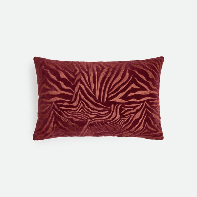 Housse de coussin rectangulaire, coton, brodée, GERI bordeaux <span itemprop=