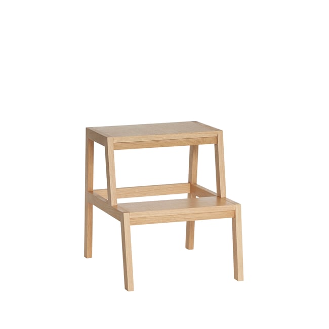 Tabouret en placage de chêne et bois de chêne ALP. Couleur naturel <span itemprop=