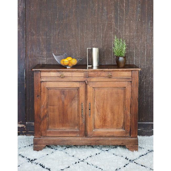 Buffet vintage en bois Gilbert N°1933 - Bon état Couleur bois foncé <span itemprop=