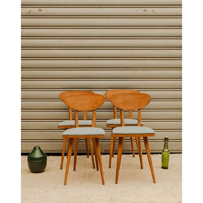 Lot de 4 chaises en bois et tissu bleu Alma N°2124 - Bon état Couleur bois foncé <span itemprop=