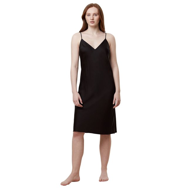 Nuisette en  satin Silky Sensuality noir <span itemprop=