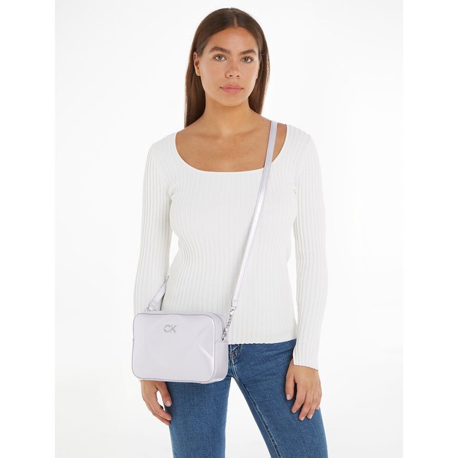 Sac à bandoulière argenté <span itemprop=