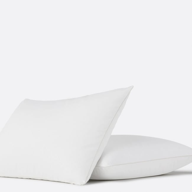 Oreiller moelleux 70% duvet anti-acarien Couleur blanc <span itemprop=