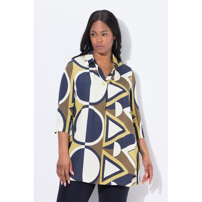 Tunique en satin, imprimé graphique marine foncé <span itemprop=