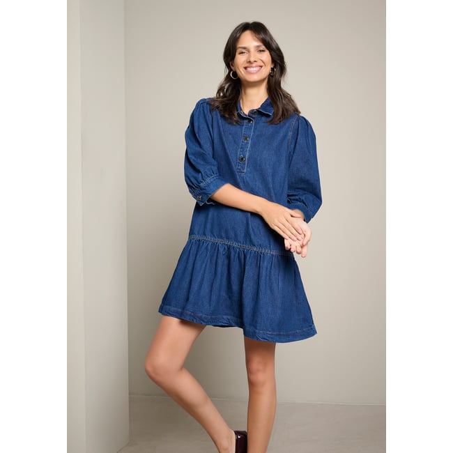 Robe courte en denim medium blue <span itemprop=