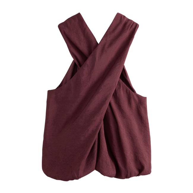 Haut avec col montant et ourlet boule bordeaux <span itemprop=