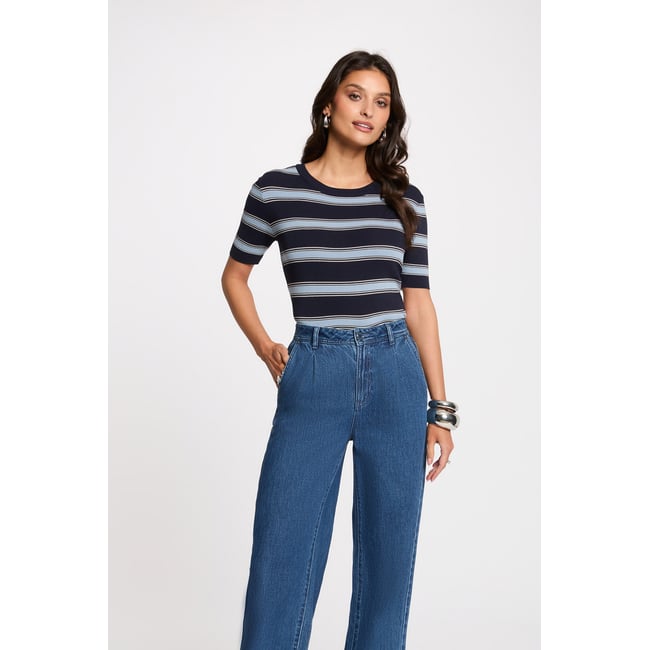 Pull ajusté manches courtes bleu marine <span itemprop=