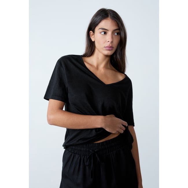 T-shirt col V 100% lin GANGA V noir <span itemprop=