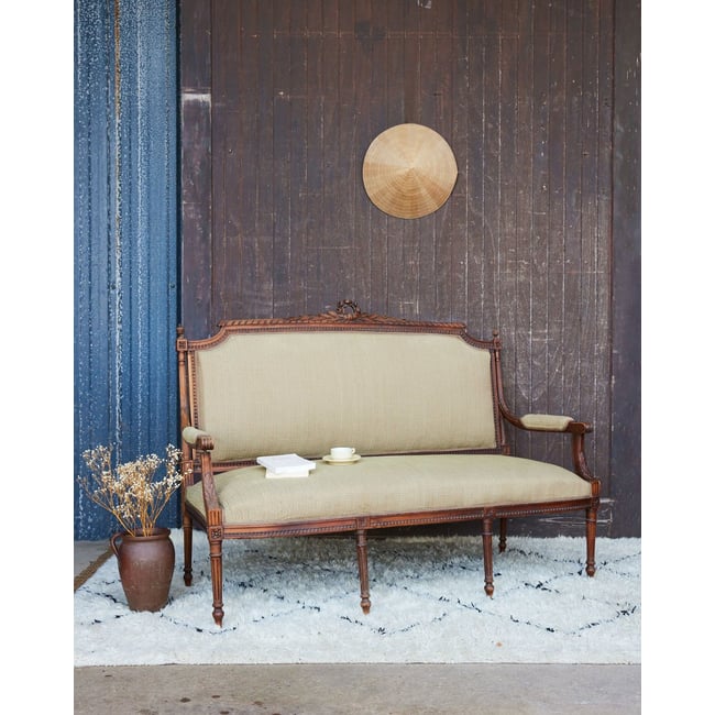 Banquette ancienne en bois et tissu Martine N°171 - Bon état Couleur bois foncé <span itemprop=