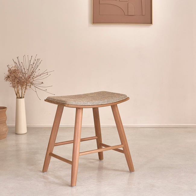 Tabouret en teck massif et velours  AMBRE Couleur grege <span itemprop=