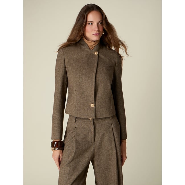Veste courte marron <span itemprop=