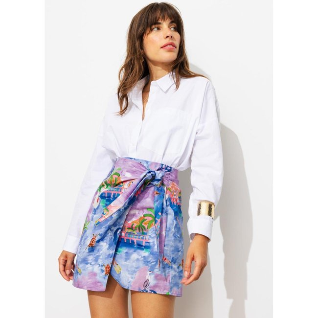 Jupe courte motif paysage imprimé bleu <span itemprop=