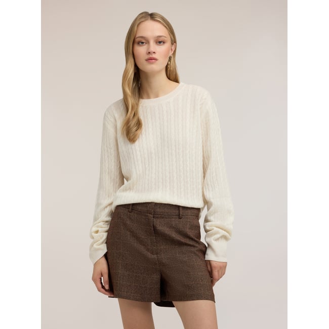 Pull à torsades blanc <span itemprop=