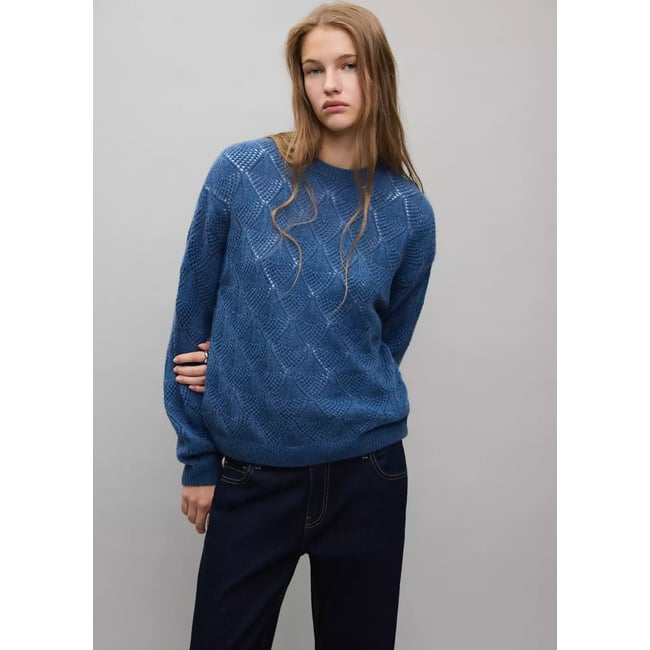 Pull en maille ajourée bleu <span itemprop=