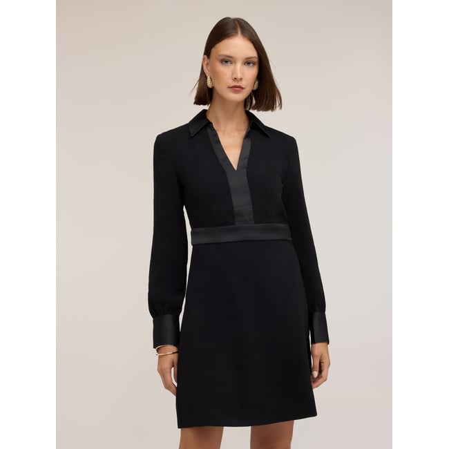 Robe chemisier avec empiècements noir <span itemprop=