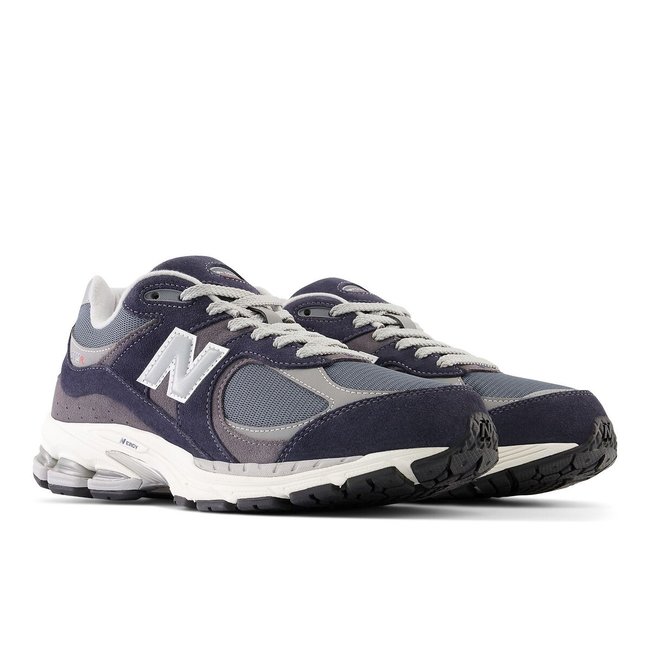 Baskets 2002 bleu <span itemprop=