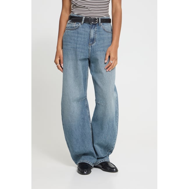 Jeans coupe ballon, taille haute bleu washed med. blue <span itemprop=