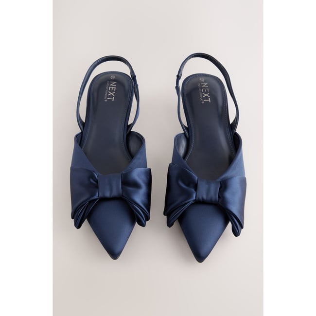 Chaussures à bride arrière nœud bleu marine <span itemprop=