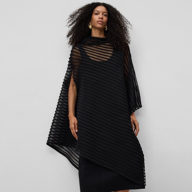 Cape asymétrique semi-transparente noir <span itemprop=