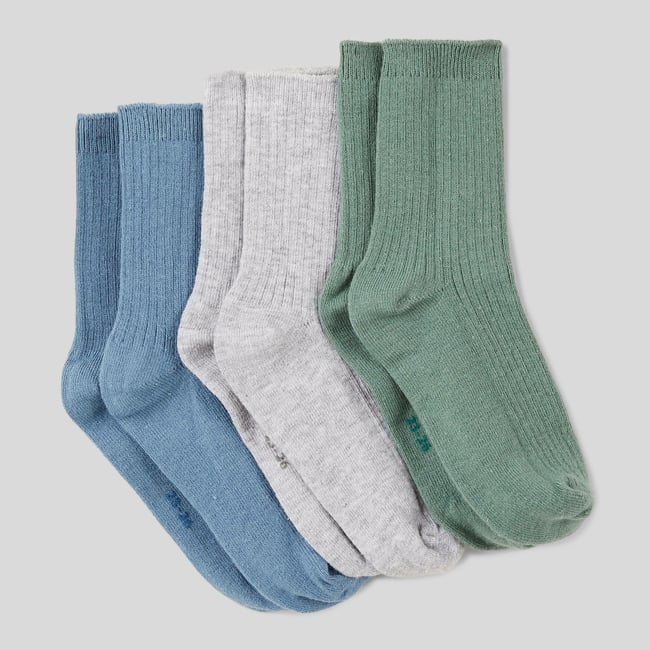 Lot de 3 paires de chaussettes unis contenant du coton BIO emeraude <span itemprop=
