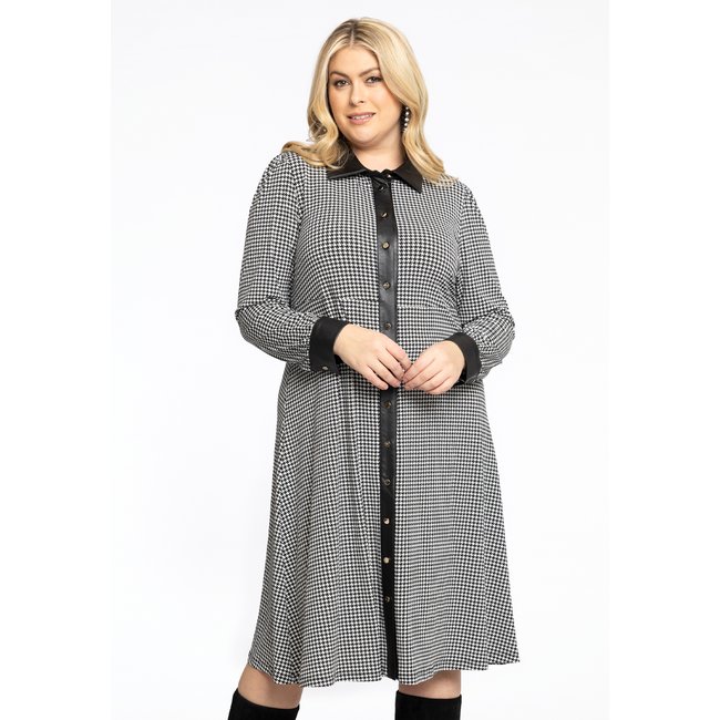 Robe imprimée pied-de-poule noir <span itemprop=