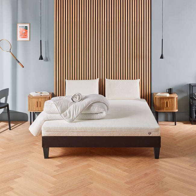 Pack prêt à dormir Egio - Matelas + Sommier + Couette, oreillers, protège-matelas - 12 cm d'épaisseur Couleur blanc <span itemprop=