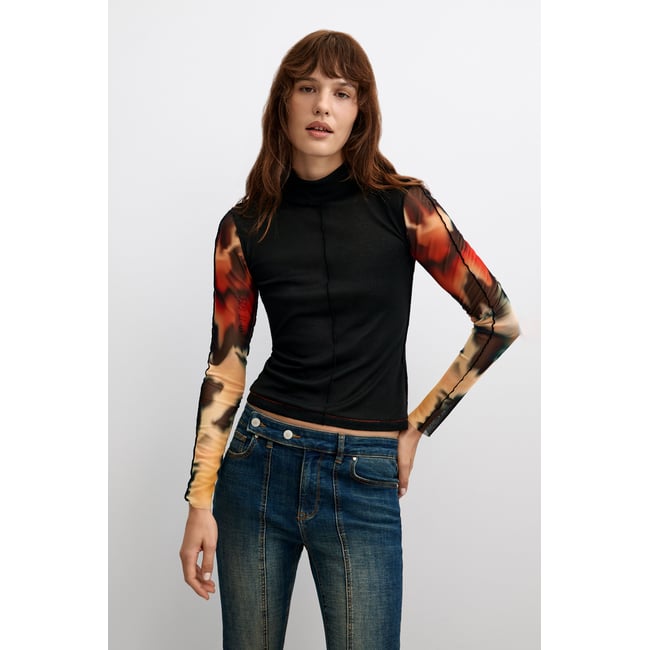 T-shirt à manches longues imprimé noir <span itemprop=