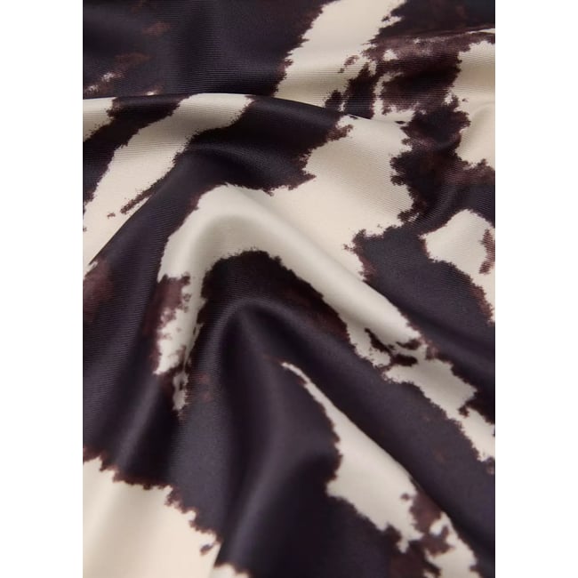 Foulard animal print chocolat <span itemprop=