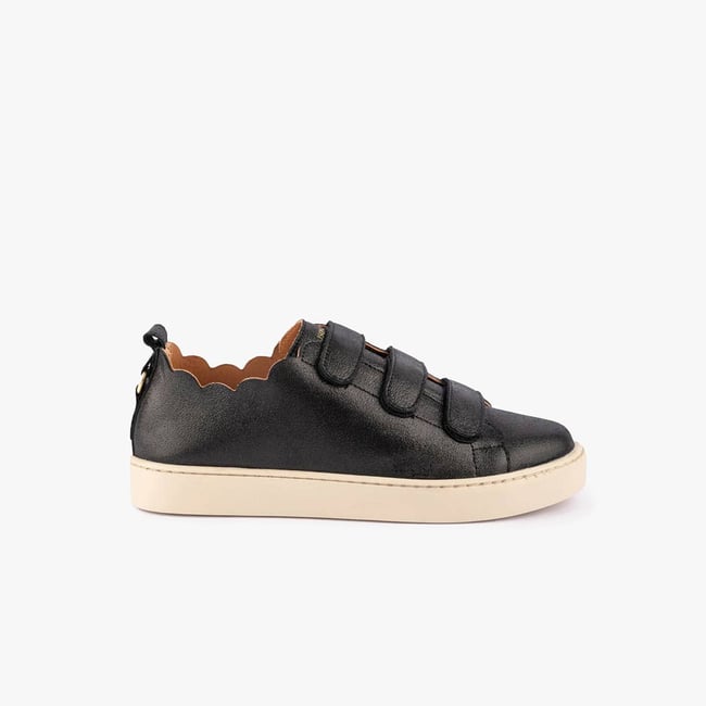 Basket cuir métallisé JULIANNE noir <span itemprop=