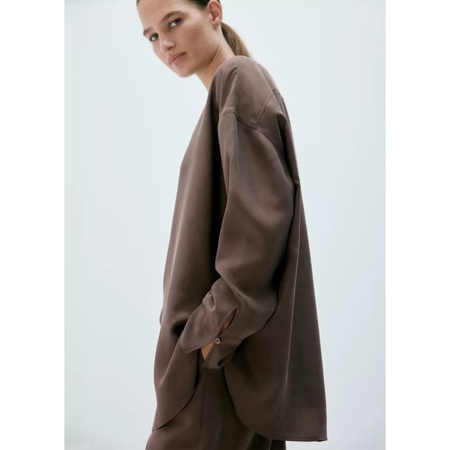 Chemise 100 % soie lavée marron <span itemprop=