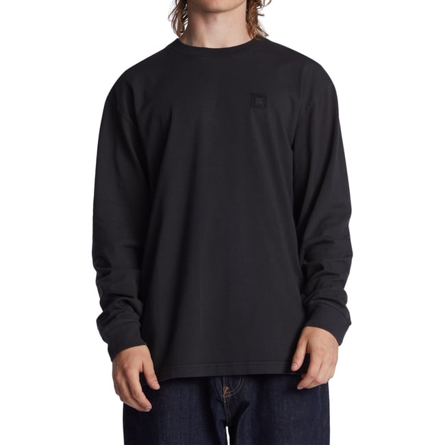 T-shirt manches longues. noir black garment dye <span itemprop=