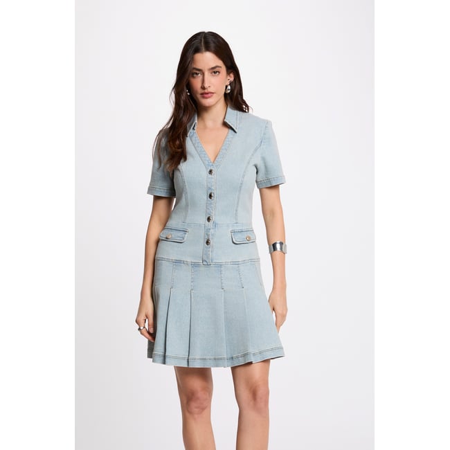 Robe courte trapèze en jean denim bleach <span itemprop=