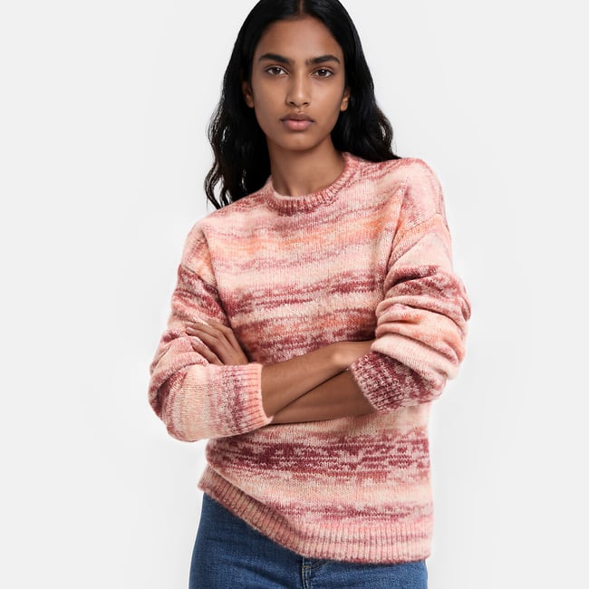 Pull col rond, effet tie and dye multicolore <span itemprop=