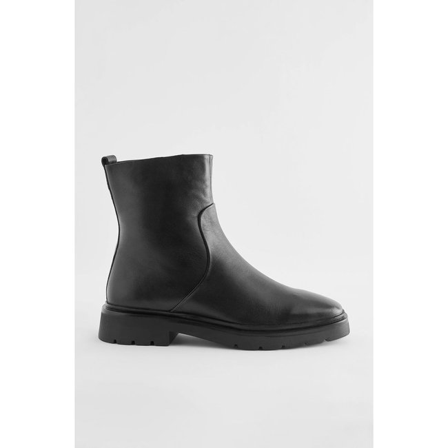 Bottines en cuir à bout carré noir <span itemprop=