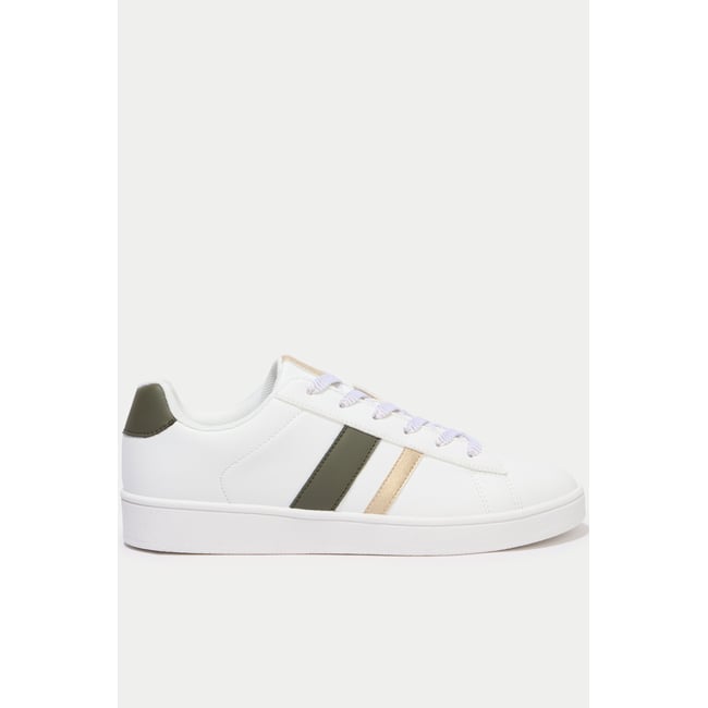 Baskets basses ecru <span itemprop=