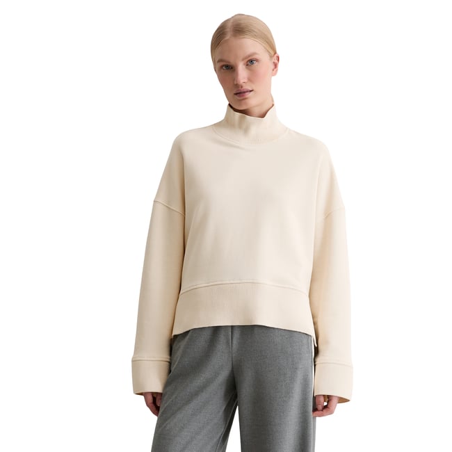 Sweat-shirt relaxed avec large ceinture en tricot côtelé blanc naturel <span itemprop=
