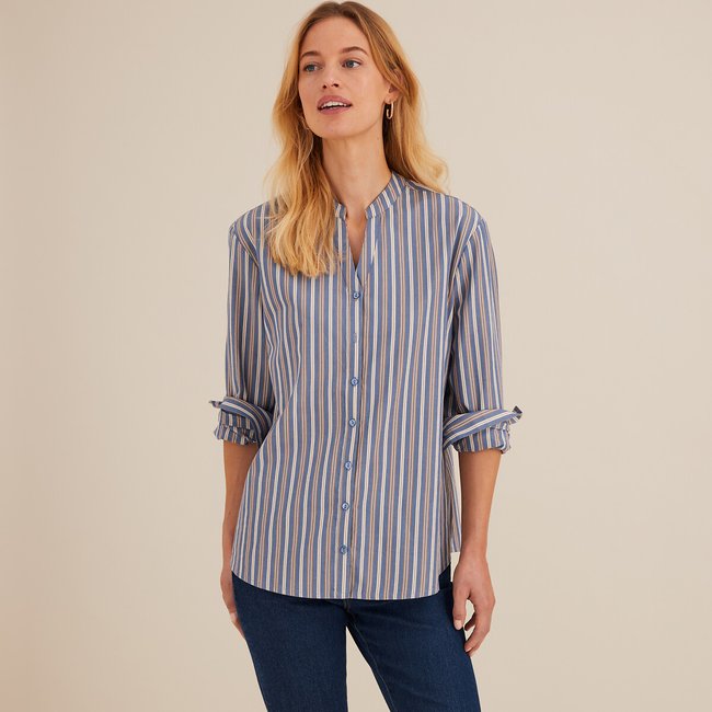 Camisa às riscas, decote tunisino, mangas compridas riscas fundo azul <span itemprop=