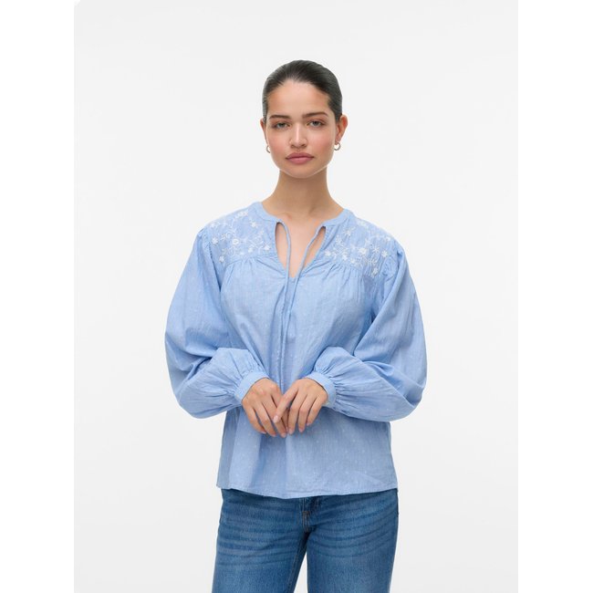 Blouse cashmere blue <span itemprop=